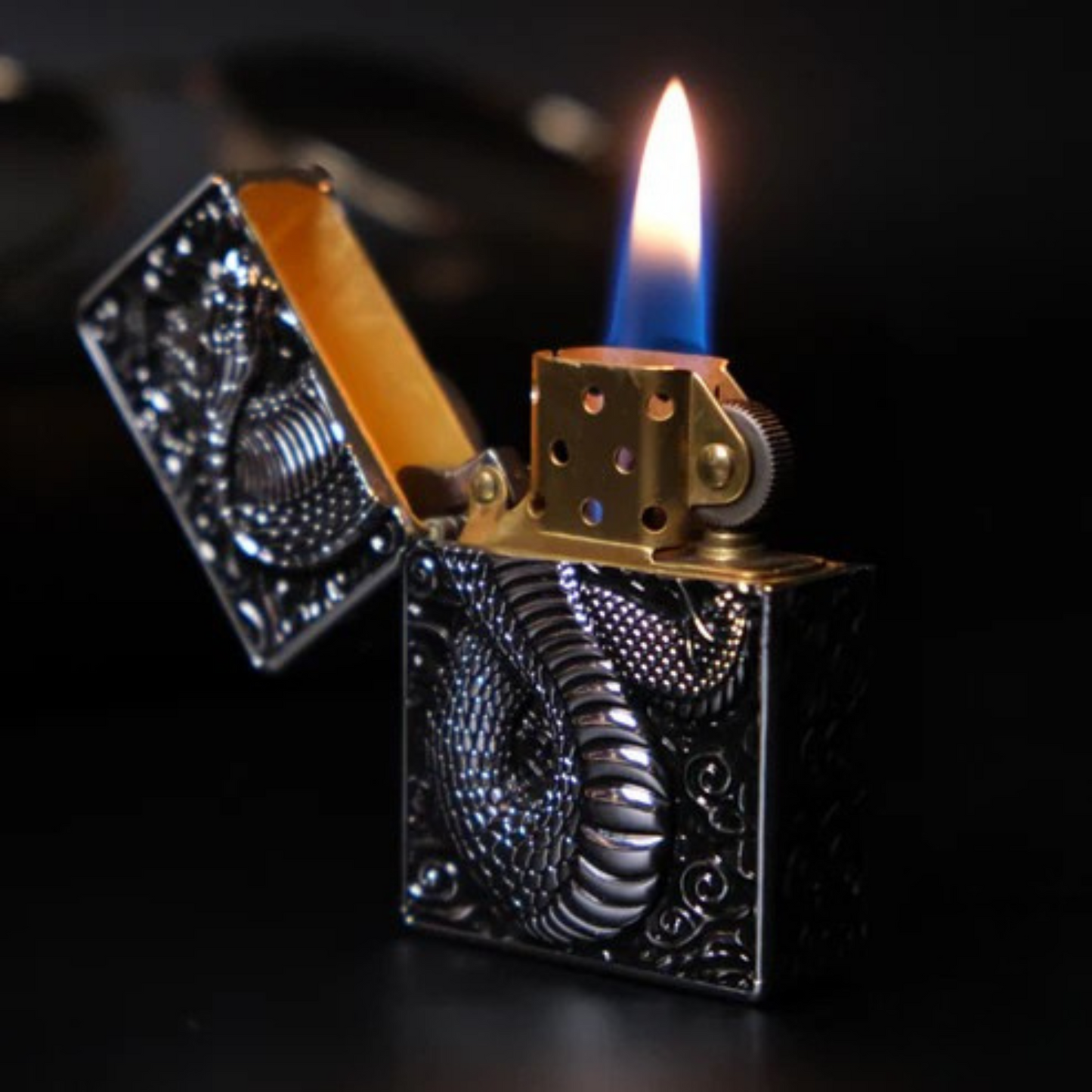 Cobra Lighter