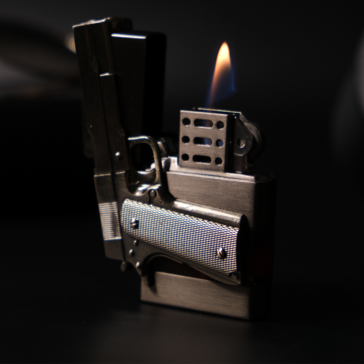 007 Lighter