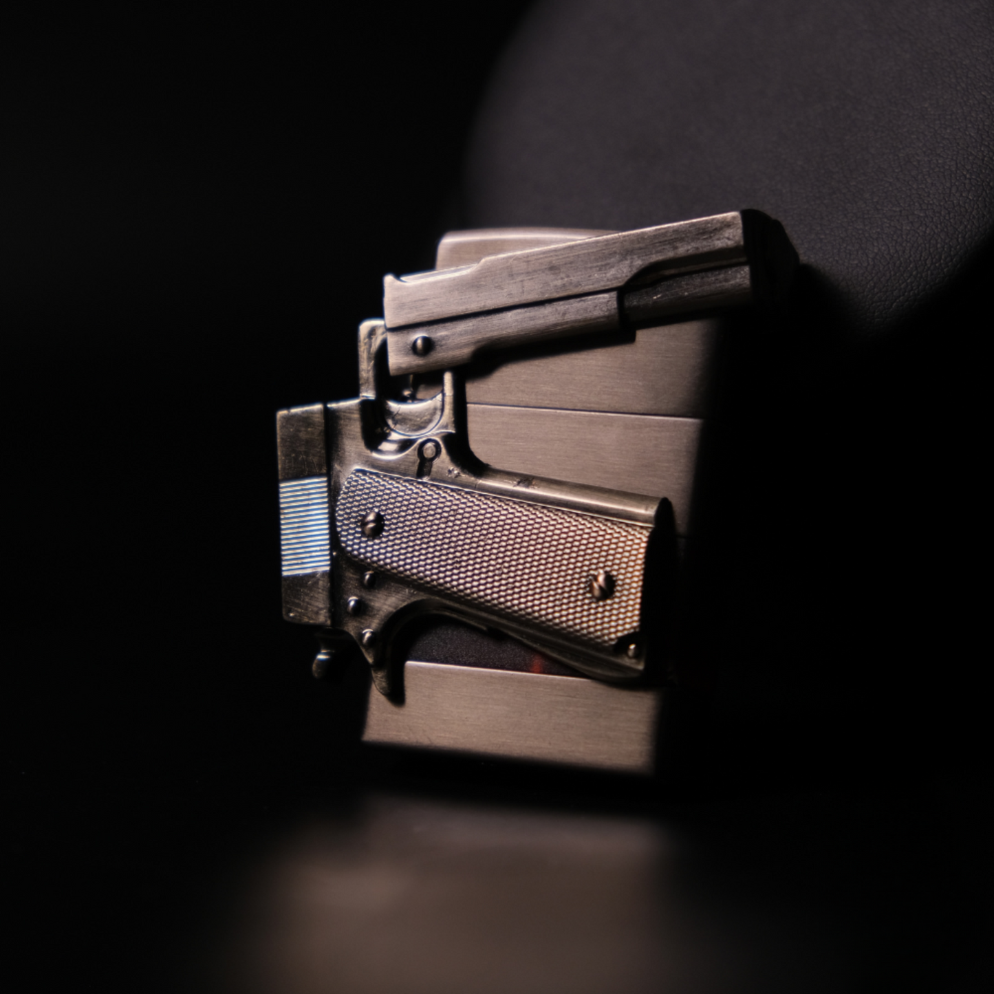 007 Lighter